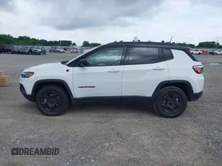 2024 Jeep Compass Trailhawk with VIN 3C4NJDDN2RT602771, listed as a IAAI auction lot 42462793 with 25,152 mi miles and . Bid and sale history available at DreamBid. Image 14.