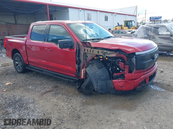 2024 Ford F-150 Lightning Flash z VIN 1FT6W3L7XRWG02773, wystawiony jako IAAI lot #42266067 z przebiegiem 7 256 mil mil oraz . Historia ofert i sprzedaży dostępna na DreamBid. Obrazek 1.