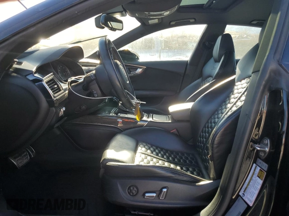 2017 Audi RS 7 Prestige z VIN WUAWAAFC1HN903273, wystawiony jako Copart lot #88136355 z przebiegiem 61 447 mil mil oraz Szkoda całkowita • Salvage title. Historia ofert i sprzedaży dostępna na DreamBid. Obrazek 7.