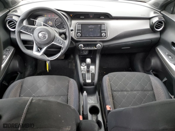 2018 Nissan Kicks SV with VIN 3N1CP5CU1JL534278, listed as a Copart auction lot 48813015 with 58,267 mi miles and Salvage Title. Bid and sale history available at carsss.com. Image 8.