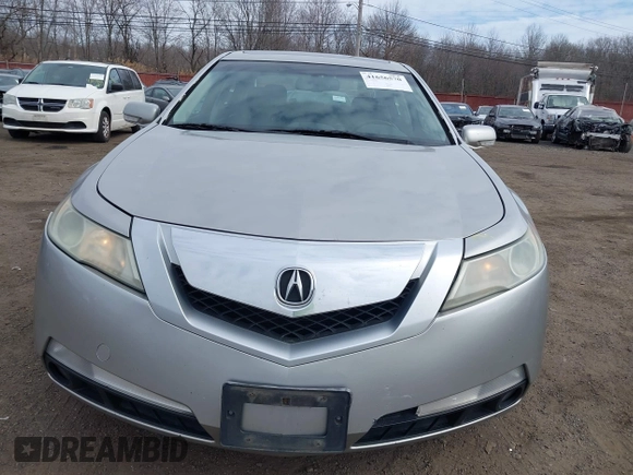 2009 Acura TL Tech with VIN 19UUA86519A013039, listed as a IAAI auction lot 41656570 with 241,217 mi miles. Bid and sale history available at carsss.com. Image 12.