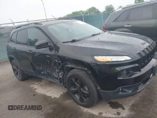 2018 Jeep Cherokee Latitude z VIN 1C4PJMCX2JD549818, wystawiony jako IAAI lot #42633416 z przebiegiem 74 290 mil mil oraz . Historia ofert i sprzedaży dostępna na DreamBid. Obrazek 13.