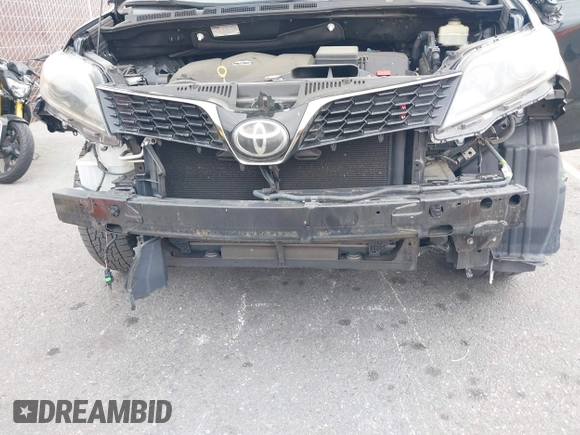 2018 Toyota Sienna SE with VIN 5TDXZ3DC0JS939237, listed as a IAAI auction lot 42249086 with 79,210 mi miles and . Bid and sale history available at DreamBid. Image 6.