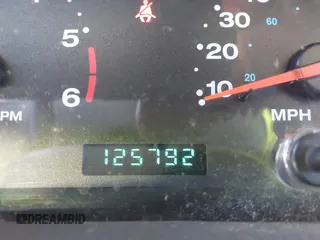 2001 Jeep Wrangler Sahara z VIN 1J4FA59S41P313113, wystawiony jako IAAI lot #42266173 z przebiegiem 125 792 mil mil oraz . Historia ofert i sprzedaży dostępna na DreamBid. Obrazek 15.