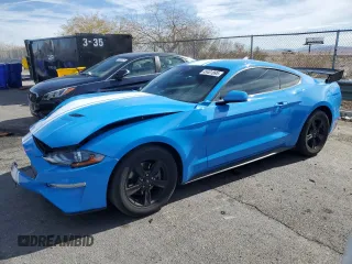 2022 Ford Mustang EcoBoost with VIN 1FA6P8TH0N5132584, listed as a Copart auction lot 45401895 with 14,658 mi miles and Salvage Title. Bid and sale history available at carsss.com. Image 1.