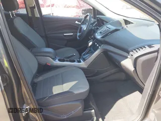2016 Ford Escape SE with VIN 1FMCU9GX6GUB25849, listed as a IAAI auction lot 42087346 with 189,909 mi miles. Bid and sale history available at carsss.com. Image 5.
