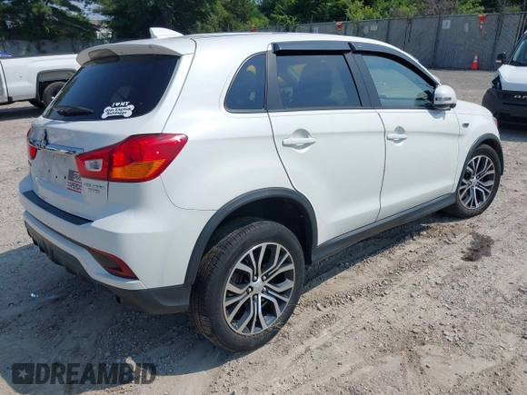 2018 Mitsubishi Outlander ES z VIN JA4AP3AU9JU023316, wystawiony jako IAAI lot #42496213 z przebiegiem 24 772 mil mil oraz . Historia ofert i sprzedaży dostępna na DreamBid. Obrazek 4.