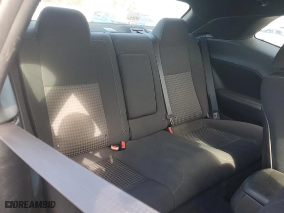 2019 Dodge Challenger R/T with VIN 2C3CDZBT4KH578392, listed as a Copart auction lot 44016945 with 114,189 mi miles and Salvage Title. Bid and sale history available at carsss.com. Image 10.