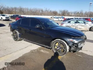 2018 Alfa Romeo Giulia Ti Sport with VIN ZARFAEEN1J7571312, listed as a Copart auction lot 38527643 with 51,266 mi miles. Bid and sale history available at carsss.com. Image 4.