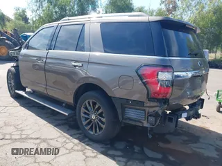 2019 Ford Expedition Limited z VIN 1FMJU2AT7KEA58041, wystawiony jako IAAI lot #42024953 z przebiegiem 71 036 mil mil oraz . Historia ofert i sprzedaży dostępna na DreamBid. Obrazek 3.