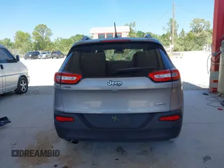 2015 Jeep Cherokee Latitude with VIN 1C4PJLCB1FW770806, listed as a IAAI auction lot 41887226 with 71,268 mi miles and . Bid and sale history available at DreamBid. Image 16.