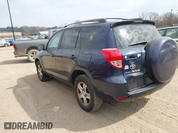 2006 Toyota RAV4 with VIN JTMZD33V466008337, listed as a IAAI auction lot 41916030 with 121,022 mi miles. Bid and sale history available at carsss.com. Image 3.