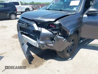 2020 Toyota 4Runner SR5 with VIN JTEZU5JR4L5226079, listed as a IAAI auction lot 42087965 with 48,219 mi miles and . Bid and sale history available at DreamBid. Image 6.