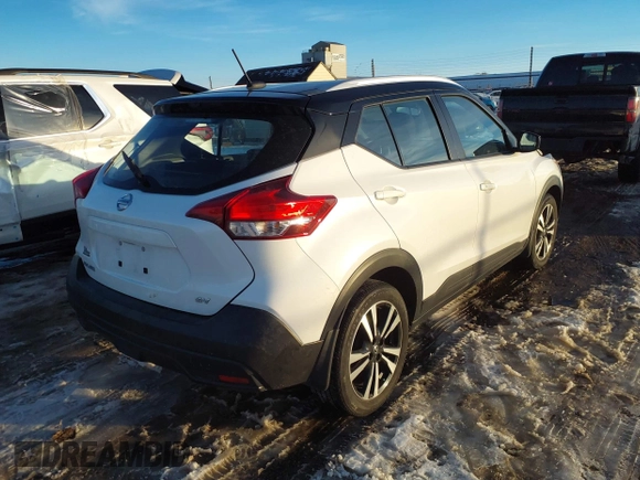 2018 Nissan Kicks S with VIN 3N1CP5CU0JL541030, listed as a IAAI auction lot 41365920 with 38,630 mi miles. Bid and sale history available at carsss.com. Image 4.