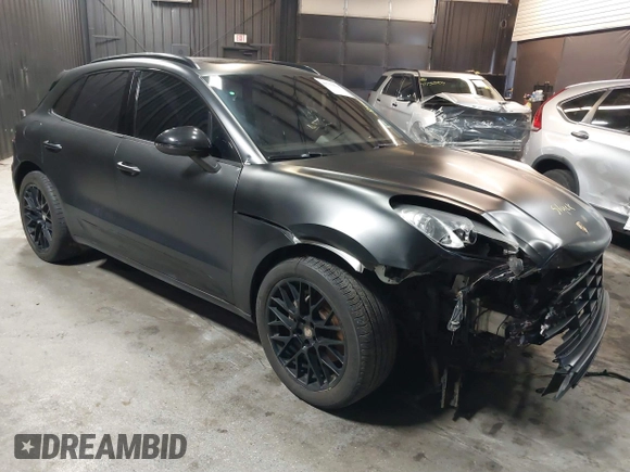 2015 Porsche Macan S with VIN WP1AB2A55FLB62653, listed as a IAAI auction lot 41733814 with 83,931 mi miles and . Bid and sale history available at DreamBid. Image 1.