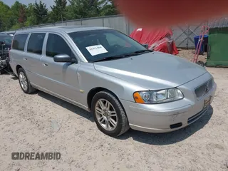 2006 Volvo V70 2.4L z VIN YV1SW612562580170, wystawiony jako IAAI lot #42411464 z przebiegiem 257 816 mil mil oraz . Historia ofert i sprzedaży dostępna na DreamBid. Obrazek 1.