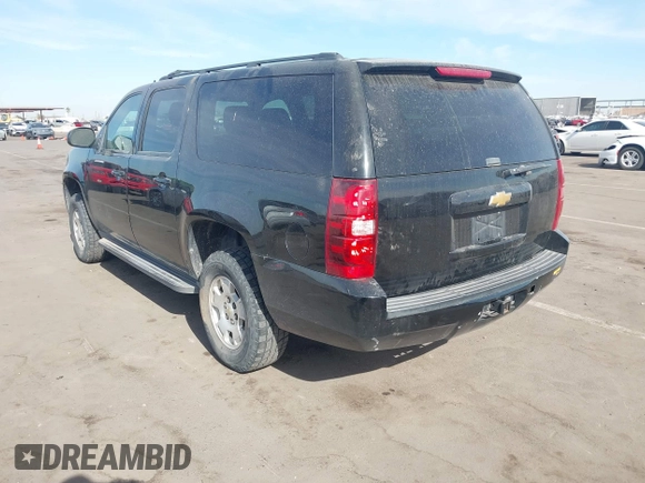 2013 Chevrolet Suburban LS with VIN 1GNSKHE71DR332335, listed as a IAAI auction lot 41408949 with 167,860 mi miles. Bid and sale history available at carsss.com. Image 3.