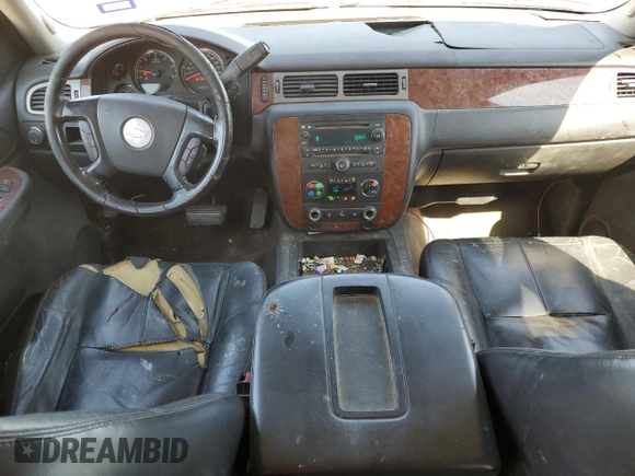 2008 Chevrolet Suburban LTZ with VIN 3GNFC16J28G181446, listed as a Copart auction lot 72350674 with 372,561 mi miles and Salvage Title. Bid and sale history available at carsss.com. Image 8.