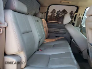 2008 GMC Sierra 1500 SLT с VIN 2GTEC13JX81164802, выставлен на аукционе Copart как лот 49981305 с пробегом 309 705 миль миль и Списание • Salvage title. История ставок и продаж доступна на DreamBid. Изображение 10.