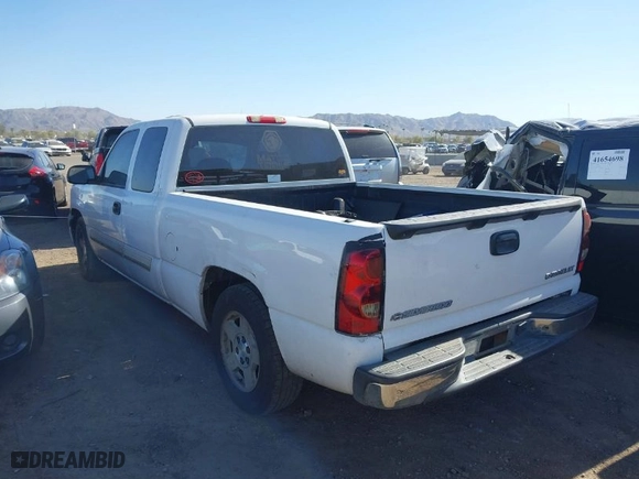 2005 Chevrolet Silverado 1500 LS with VIN 2GCEC19V351281059, listed as a IAAI auction lot 41590032 with 287,525 mi miles. Bid and sale history available at carsss.com. Image 3.