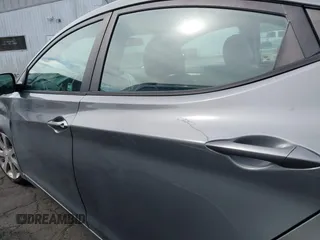 2013 Hyundai Elantra Limited z VIN 5NPDH4AEXDH384227, wystawiony jako IAAI lot #42106321 z przebiegiem 145 862 mil mil oraz . Historia ofert i sprzedaży dostępna na DreamBid. Obrazek 14.