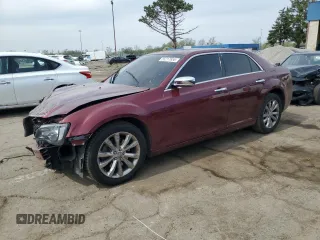 2017 Chrysler 300 C z VIN 2C3CCAKGXHH541962, wystawiony jako Copart lot #55217655 z przebiegiem 127 584 mil mil oraz Szkoda całkowita • Salvage title. Historia ofert i sprzedaży dostępna na DreamBid. Obrazek 1.