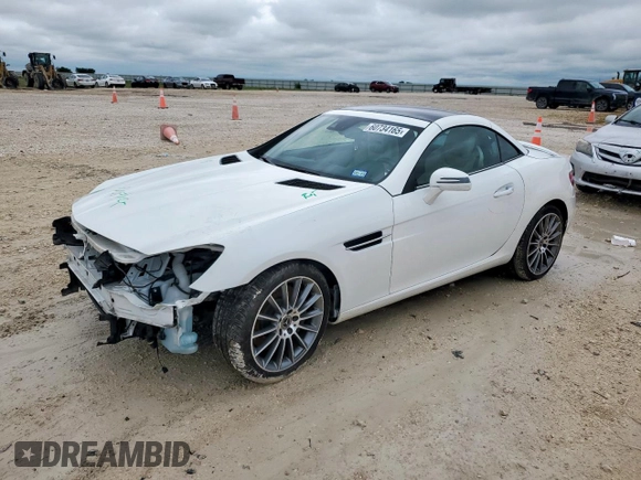 2018 Mercedes-Benz SLC 300 с VIN WDDPK3JA4JF147055, выставлен на аукционе Copart как лот 60734165 с пробегом 67 769 миль миль и Списание • Salvage title. История ставок и продаж доступна на DreamBid. Изображение 1.