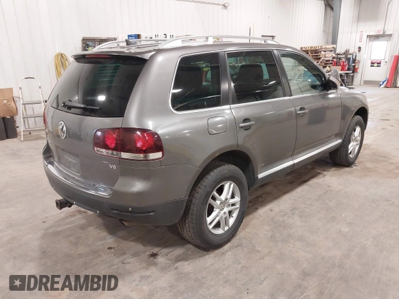 2008 Volkswagen Touareg V6 с VIN WVGBE77L98D017186, выставлен на аукционе IAAI как лот 42321410 с пробегом 184 825 миль миль и . История ставок и продаж доступна на DreamBid. Изображение 4.