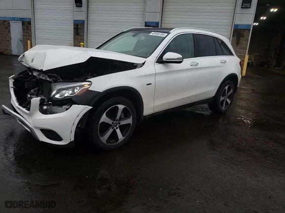 2019 Mercedes-Benz GLC with VIN WDC0G5EB4KF575392, listed as a Copart auction lot 49956705 with 36,397 mi miles and Salvage Title. Bid and sale history available at carsss.com. Image 13.