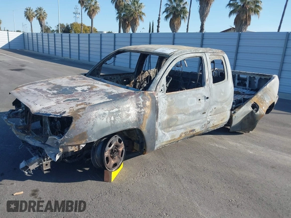 2013 Toyota Tacoma z VIN 5TFTX4CN7DX022243, wystawiony jako IAAI lot #41772673 z przebiegiem Nie podano mil oraz . Historia ofert i sprzedaży dostępna na DreamBid. Obrazek 2.