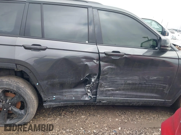 2023 Jeep Grand Cherokee Altitude с VIN 1C4RJHAG2P8701245, выставлен на аукционе IAAI как лот 41679077 с пробегом 29 262 миль миль и . История ставок и продаж доступна на DreamBid. Изображение 13.