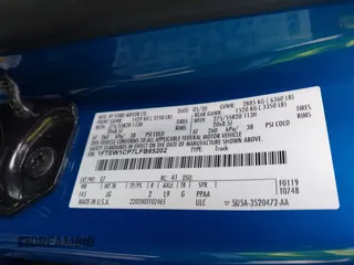 2020 Ford F-150 XL z VIN 1FTEW1CP7LFB85202, wystawiony jako IAAI lot #42363113 z przebiegiem 79 557 mil mil oraz . Historia ofert i sprzedaży dostępna na DreamBid. Obrazek 9.