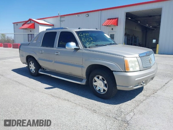 2005 Cadillac Escalade EXT z VIN 3GYEK62NX5G113446, wystawiony jako IAAI lot #41995157 z przebiegiem 173 247 mil mil oraz . Historia ofert i sprzedaży dostępna na DreamBid. Obrazek 1.
