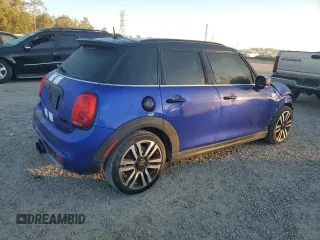 2021 MINI Hardtop 4 Door Cooper S with VIN WMWXU9C04M2N77138, listed as a Copart auction lot 83422584 with 32,370 mi miles and Salvage title. Bid and sale history available at DreamBid. Image 3.