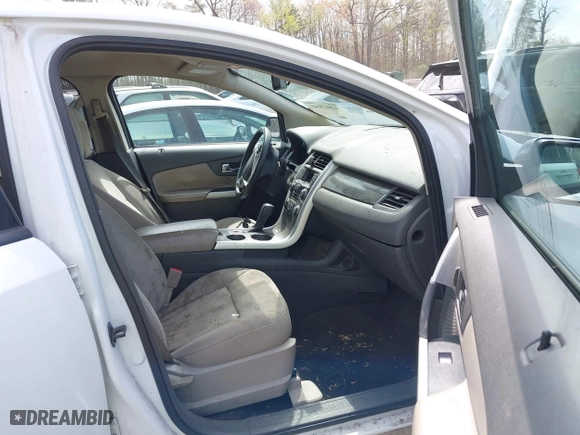 2014 Ford Edge SE with VIN 2FMDK3GC7EBA08627, listed as a IAAI auction lot 42017440 with 158,859 mi miles. Bid and sale history available at carsss.com. Image 5.