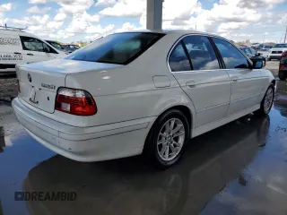 2001 BMW 5 Series 525iA with VIN WBADT43451GF58014, listed as a Copart auction lot 46687415 with 230,231 mi miles and Salvage Title. Bid and sale history available at carsss.com. Image 3.