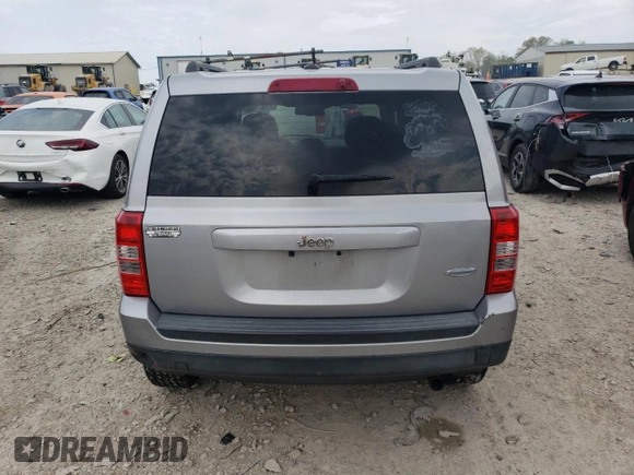 2017 Jeep Patriot High Altitude z VIN 1C4NJPFA4HD160978, wystawiony jako Copart lot #53547045 z przebiegiem 127 297 mil mil oraz Szkoda całkowita • Salvage title. Historia ofert i sprzedaży dostępna na DreamBid. Obrazek 6.