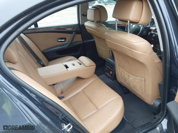 2008 BMW 5 Series 528xi with VIN WBANV13598CZ50904, listed as a IAAI auction lot 41928304 with 999,999 mi miles. Bid and sale history available at carsss.com. Image 8.