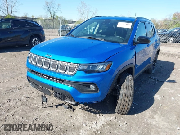 2022 Jeep Compass Latitude Lux with VIN 3C4NJDFBXNT129487, listed as a IAAI auction lot 42127106 with 18,360 mi miles and . Bid and sale history available at DreamBid. Image 17.
