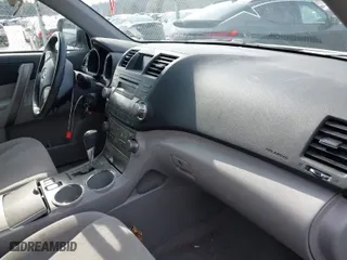 2008 Toyota Highlander Sport with VIN JTEES43A182097071, listed as a IAAI auction lot 41646267 with 198,540 mi miles. Bid and sale history available at carsss.com. Image 5.
