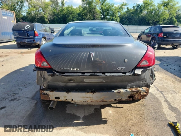 2008 Pontiac G6 GT z VIN 1G2ZH17N184188575, wystawiony jako Copart lot #63091625 z przebiegiem 172 345 mil mil oraz Nie do naprawy • Non repairable. Historia ofert i sprzedaży dostępna na DreamBid. Obrazek 6.