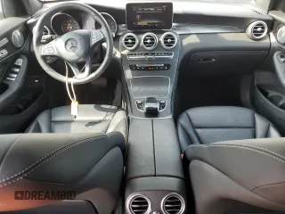2018 Mercedes-Benz GLC 300 z VIN WDC0G4KB5JV050229, wystawiony jako Copart lot #56510605 z przebiegiem 25 330 mil mil oraz Szkoda całkowita • Salvage title. Historia ofert i sprzedaży dostępna na DreamBid. Obrazek 8.
