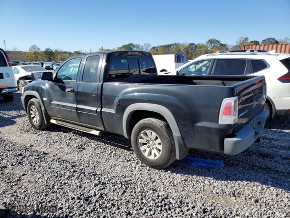 2006 Mitsubishi Raider Duro Cross with VIN 1Z7HC32K06S579888, listed as a Copart auction lot 81847914 with 218,401 mi miles and Clean Title. Bid and sale history available at carsss.com. Image 2.
