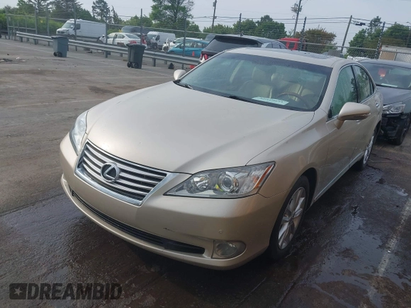 2011 Lexus ES with VIN JTHBK1EG3B2464159, listed as a IAAI auction lot 42040651 with 162,261 mi miles. Bid and sale history available at carsss.com. Image 2.