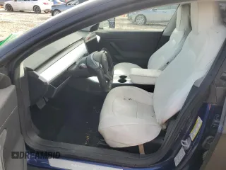 2018 Tesla Model 3 Long Range Battery z VIN 5YJ3E1EB1JF085139, wystawiony jako Copart lot #46888915 z przebiegiem 158 435 mil mil oraz Szkoda całkowita • Salvage title. Historia ofert i sprzedaży dostępna na DreamBid. Obrazek 7.