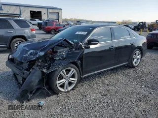 2014 Volkswagen Passat SE z VIN 1VWBN7A38EC107053, wystawiony jako Copart lot #52731145 z przebiegiem 136 431 mil mil oraz Szkoda całkowita • Salvage title. Historia ofert i sprzedaży dostępna na DreamBid. Obrazek 1.