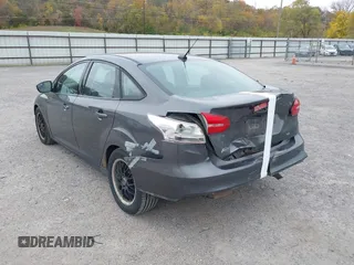 2016 Ford Focus SE with VIN 1FADP3F2XGL280855, listed as a IAAI auction lot 40380378 with 173,877 mi miles and . Bid and sale history available at carsss.com. Image 3.