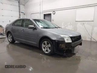 2007 Ford Fusion SE with VIN 3FAHP01147R225172, listed as a IAAI auction lot 41046047 with 188,076 mi miles. Bid and sale history available at carsss.com. Image 1.
