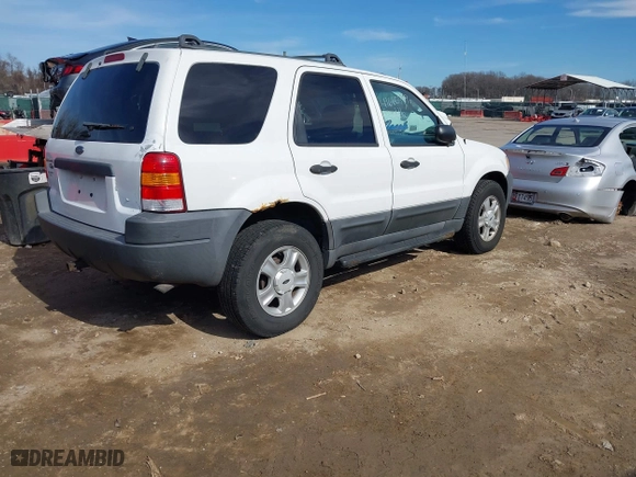 2003 Ford Escape XLT Popular 2 with VIN 1FMCU93163KB78008, listed as a IAAI auction lot 41660779 with 153,898 mi miles. Bid and sale history available at carsss.com. Image 4.