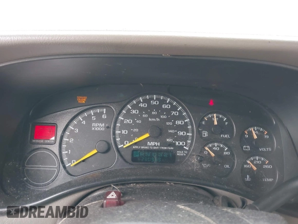 2000 GMC Yukon XL SLT with VIN 3GKFK16T0YG132022, listed as a IAAI auction lot 41735302 with 280,969 mi miles. Bid and sale history available at carsss.com. Image 7.